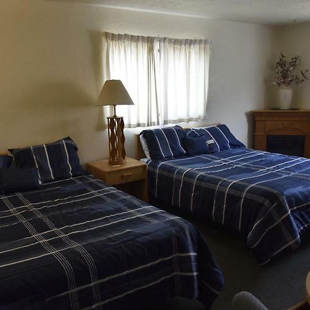 מאונט כרמל ג'נקשן Golden Hills Motel מראה חיצוני תמונה