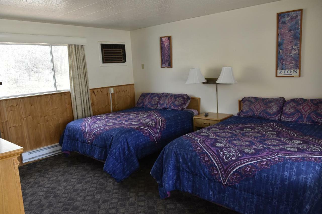 מאונט כרמל ג'נקשן Golden Hills Motel מראה חיצוני תמונה